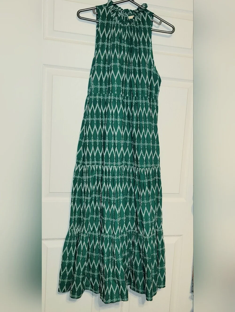 Universal Thread Green Sleeveless Tiered Maxi Dress